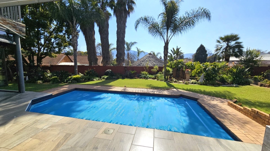 4 Bedroom Property for Sale in Ifafi North West